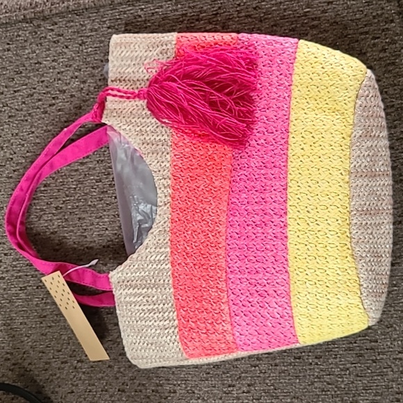 CUTE, COLORFUL SUMMERTIME STRAW BAG - Picture 1 of 7